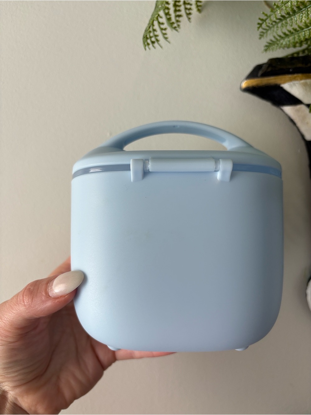Light Blue Portable Formula Box - Picture 3 of 6